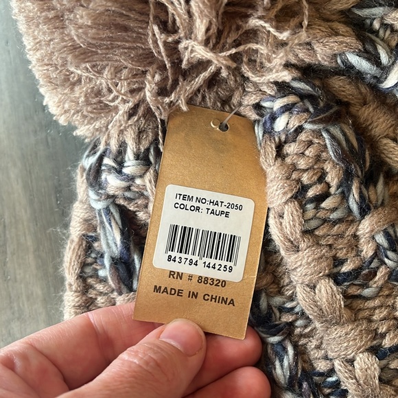 CC Winter Hat NWT - Picture 3 of 3